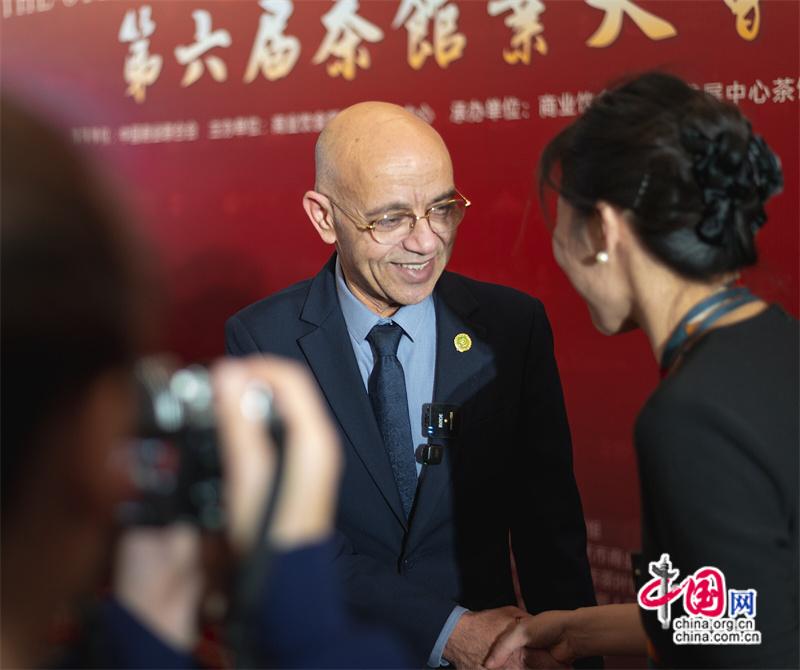 中外以茶为媒交融互鉴 打造茶文化“一带一路” 中外以茶为媒交融互鉴 打造茶文化“一带一路”