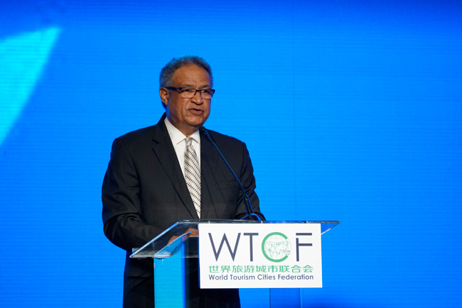 World Tourism City Development Shifts to High Gear in the New Era of Globalization -- 2017 WTCF Los Angeles Fragrant Hills Tourism Summit Kicks Off