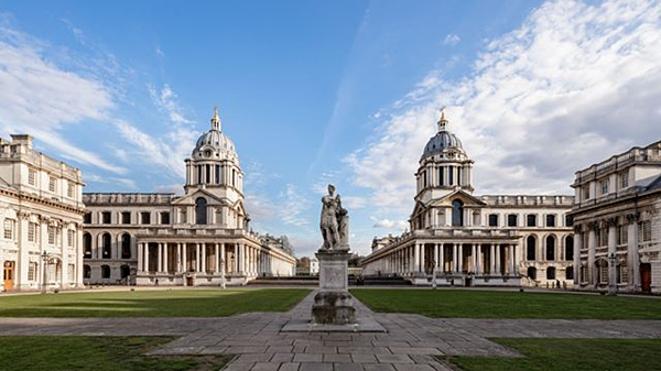 Best Christmas Day tours in London
