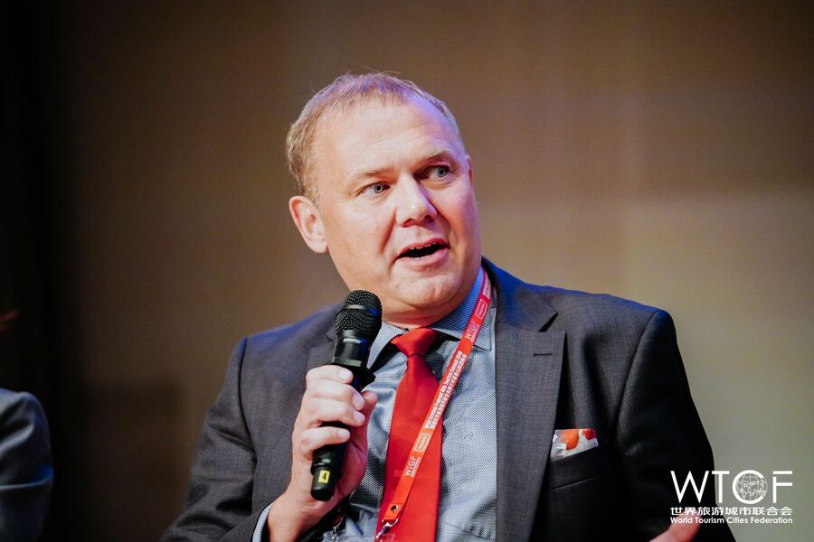 Mr. Margus Schults, CEO, Tallink Silja 

				Album of Helsinki Fragrant Hills Tourism Summit			