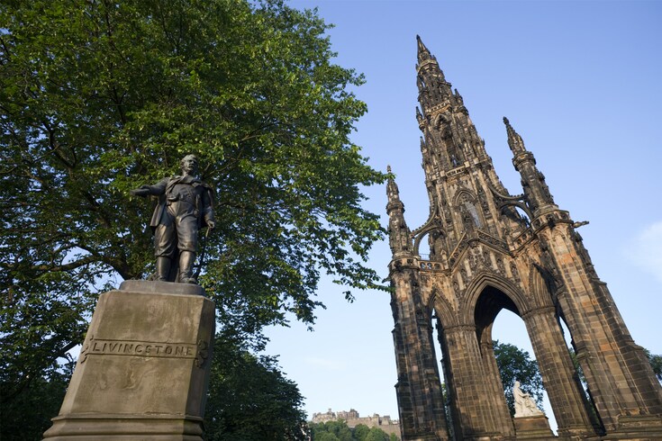 Edinburgh: Historic City's Wonders Behind the Screen_fororder_QJ6122160399