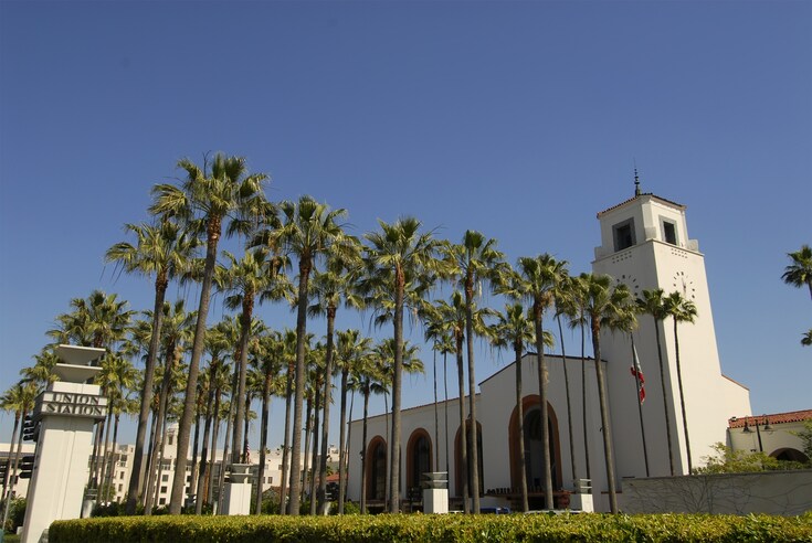 Los Angeles: City of Celebrities' Former Residences_fororder_QJ8903625194Los Angeles