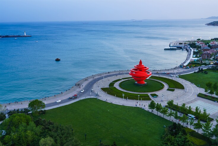 Qingdao: Sea, Woods, and Stories of Literary Figures_fororder_QJ9124167511 N