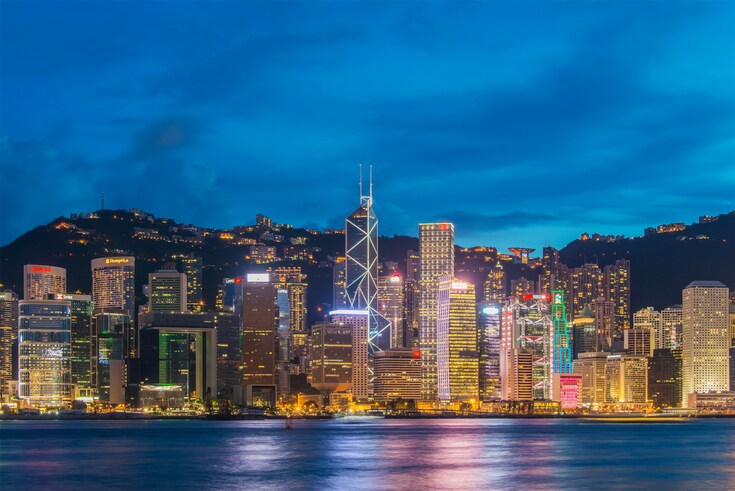 Hong Kong: Glamourous Nights in Metropolis_fororder_QJ6638652039 (香港城市夜景）