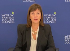 世界旅游业理事会主席兼首席执行官朱莉娅·辛普森致辞