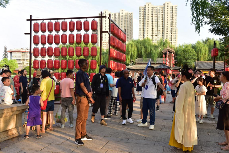Understanding Chinese Culture through Beauty of Luoyang: 2023 "Discover China" Tours of Henan for Diplomats in China Launched in Luoyang_fororder_20230726035030843