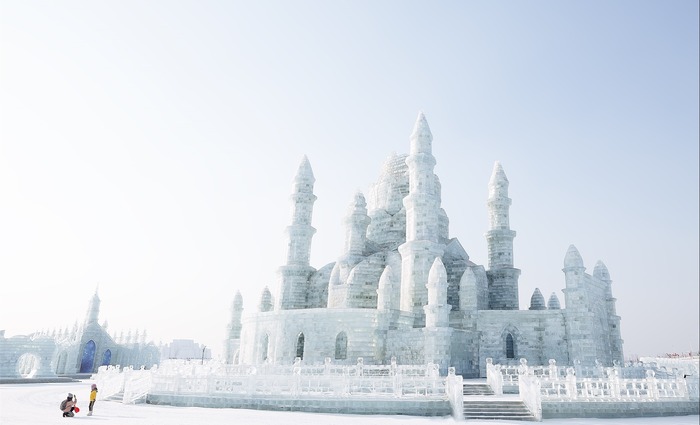 Harbin Ice-Snow World Attracts 610,000 Visits during Spring Festival Holiday