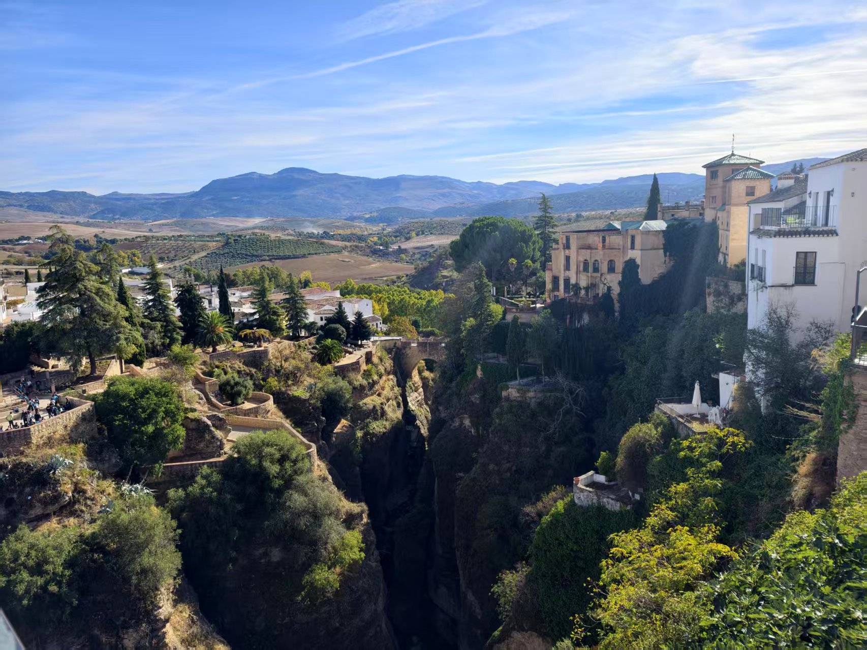 从《太阳升起的舞蹈》到中西旅游交流​—​—访西班牙国家旅游局战略副司长丹尼尔·罗萨多_fororder_1