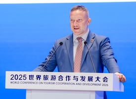 世界旅游城市联合会专家、联合国旅游组织大使伊什特万·乌伊海伊发布《世界旅游城市发展报告（2024-2025）》_fororder_451A8585.JPG
